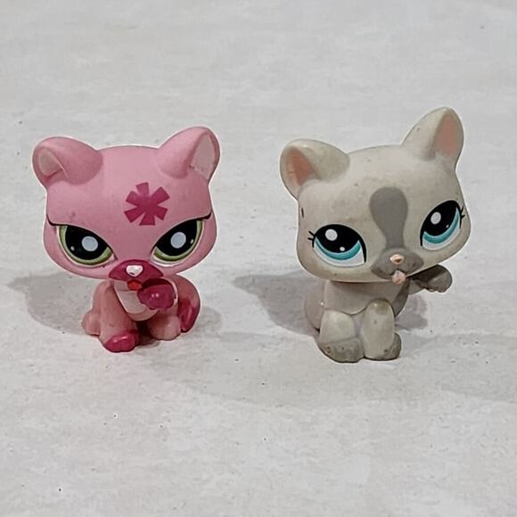 LPS Littlest Pet Shop #1472 Cream Gray American Shorthair Cat and pink cat 1846 - Picture 1 of 4